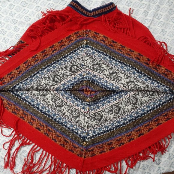 PONCHO - Picture 3 of 3
